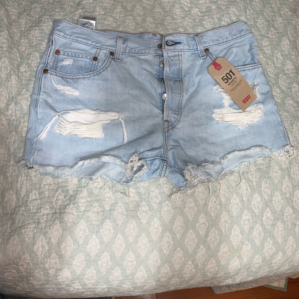 Levi’s shorts